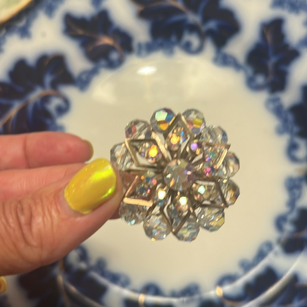 VTG Crystal & Rhinestone Sparkling Brooch
